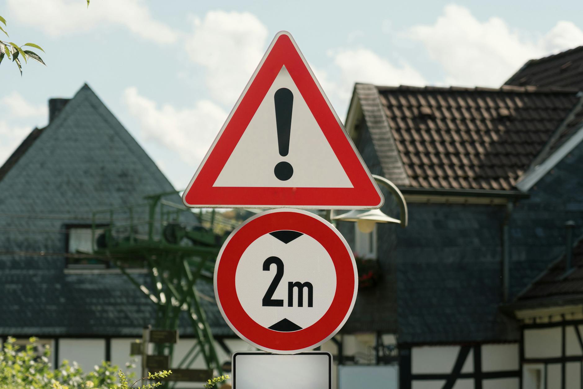 FDA SAFETY WARNINGS AND THE METHEMOGLOBINEMIA RISK
