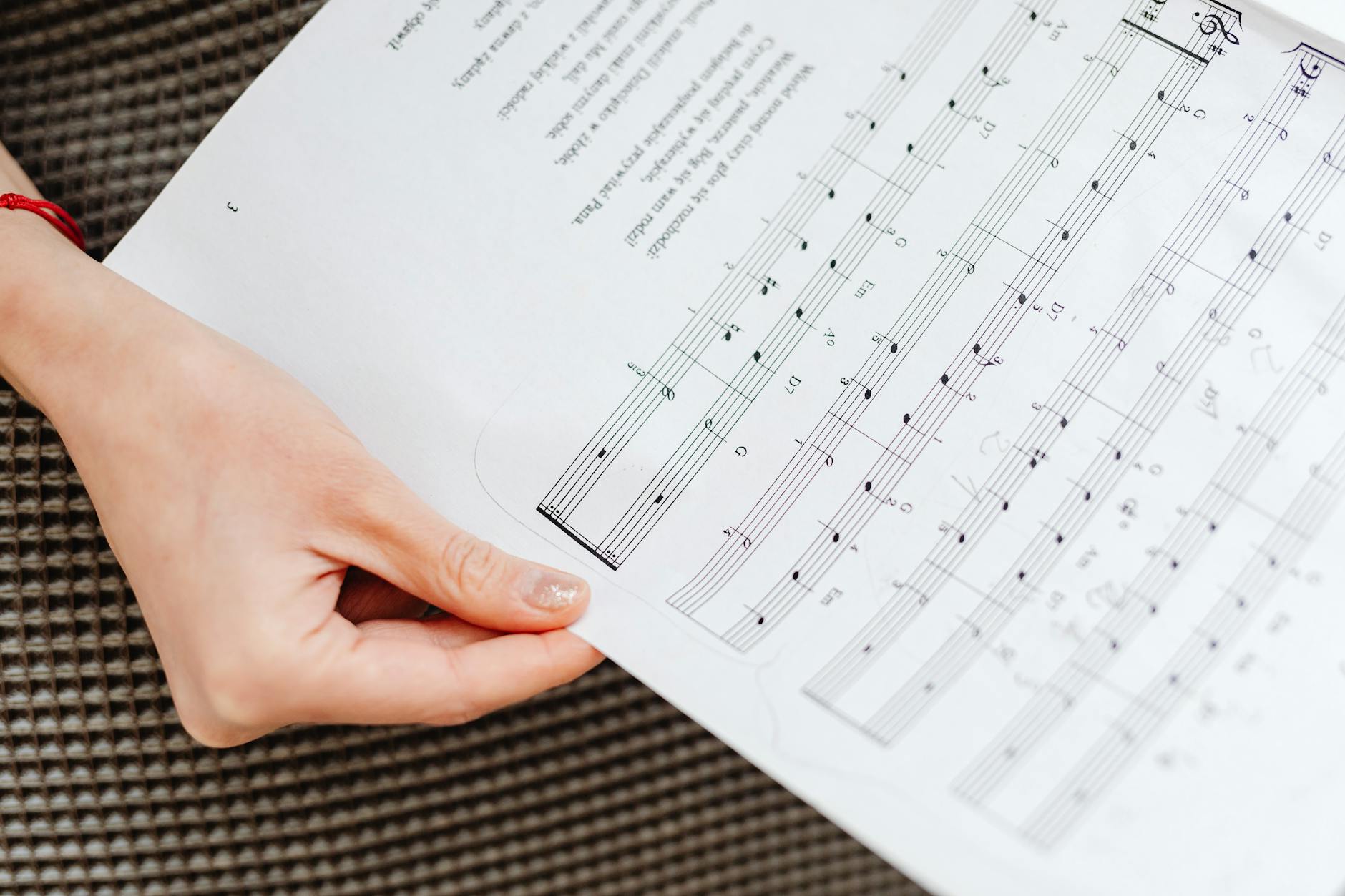 How Clinicians Interpret an MMSE Score of 20 in Practice