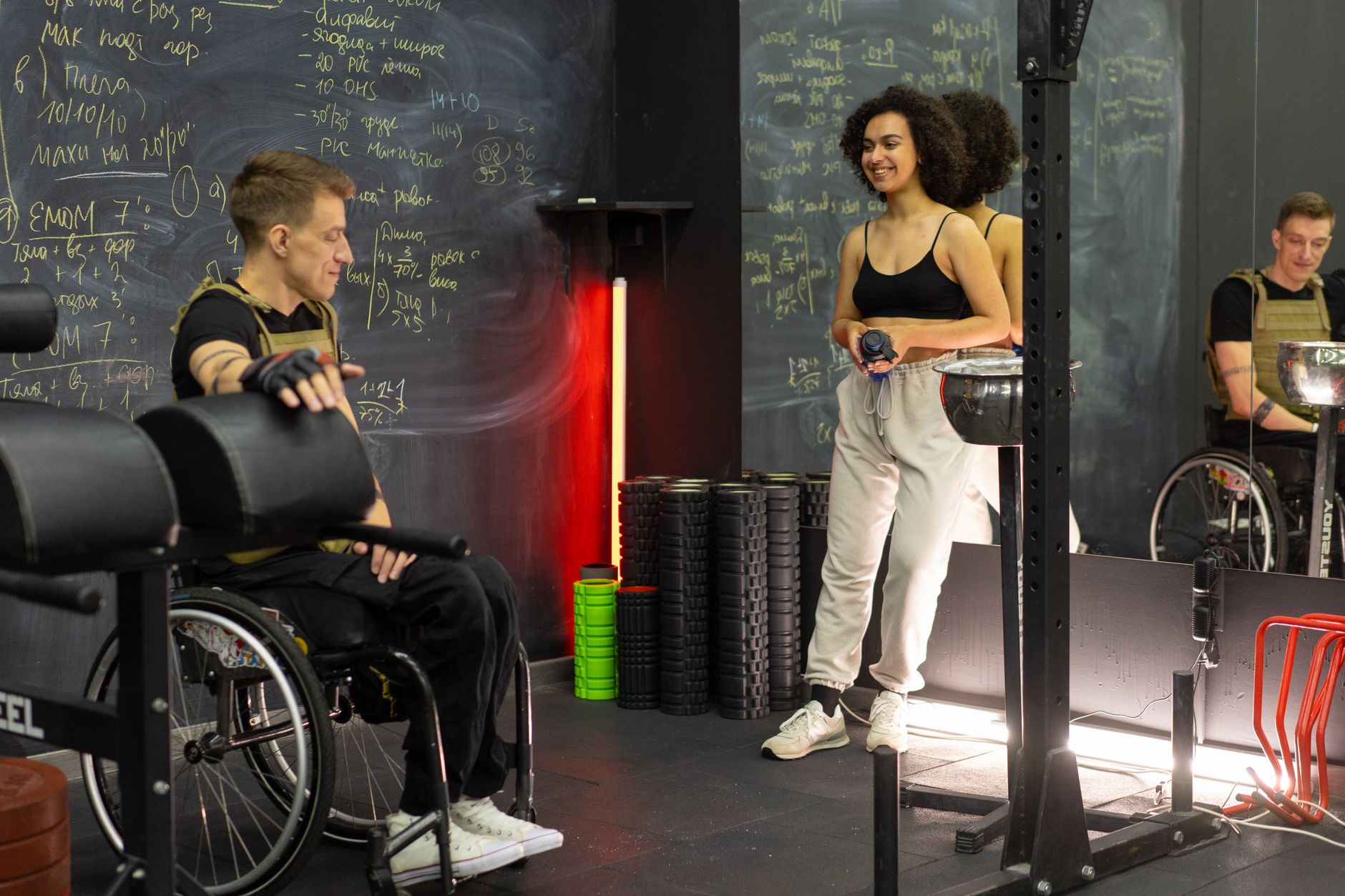 HOW COGNITIVE REHABILITATION AND TRAINING PROTECT DEMENTIA-VULNERABLE BRAINS