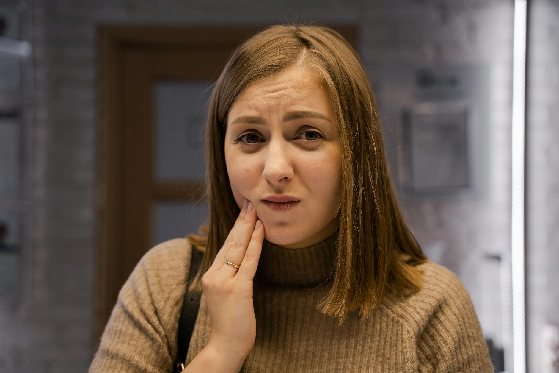 How Dental Pain Gets Masked by Dementia Communication Loss