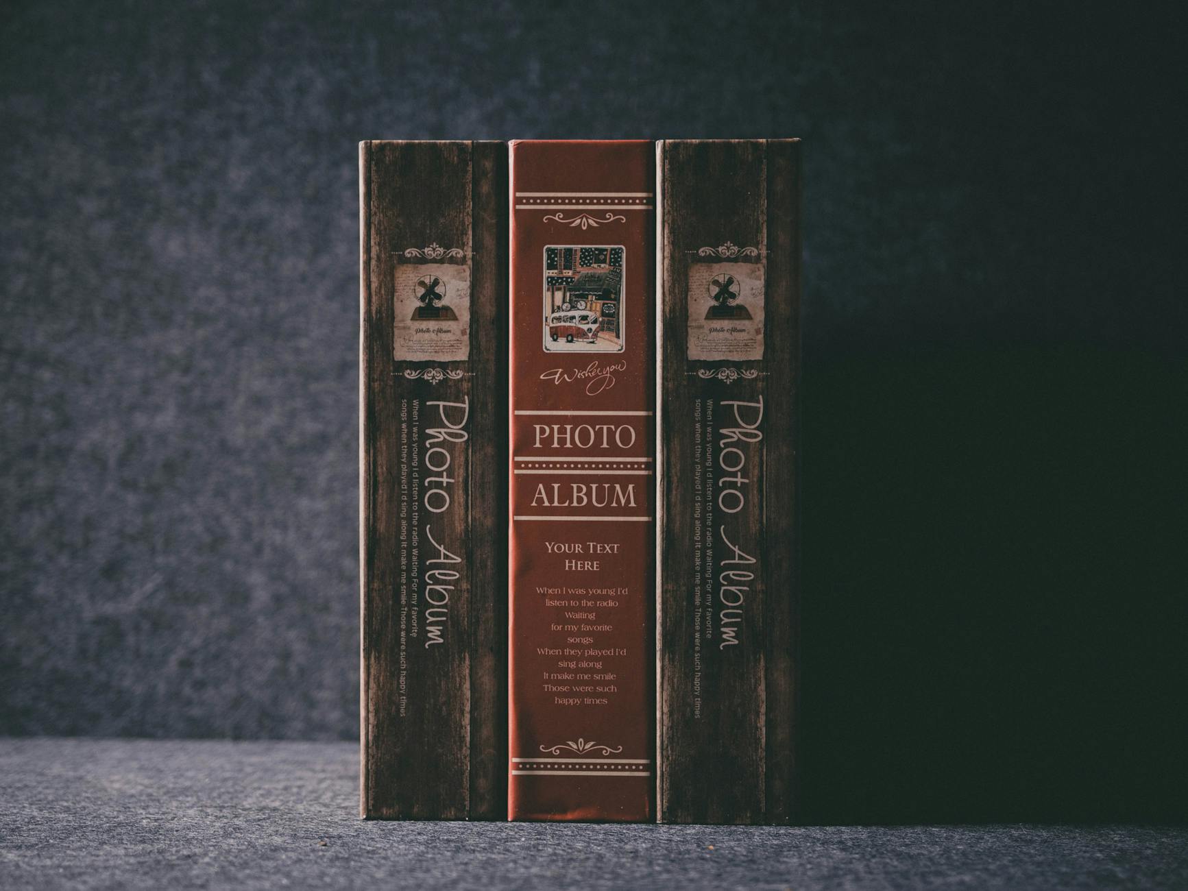 HOW DO PHOTO ALBUMS WORK FOR MEMORY AND RECOGNITION IN DEMENTIA?