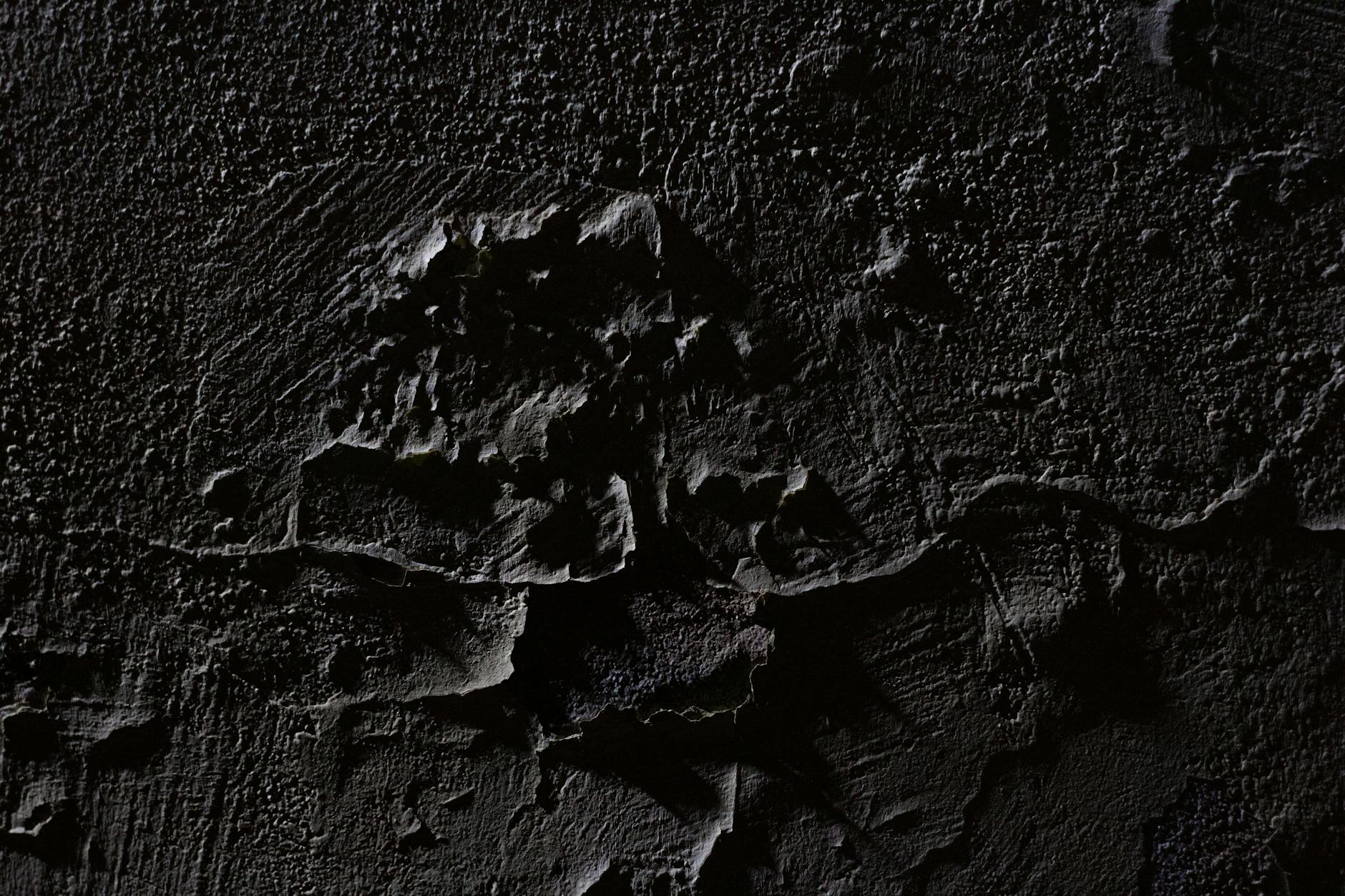 How Does Memory Deterioration Affect Navigation in New Versus Familiar Spaces?