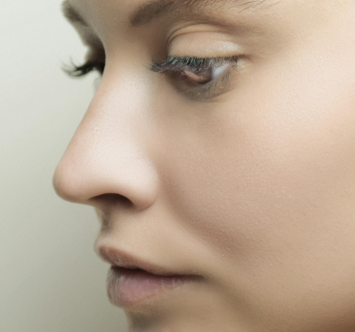How Does Olopatadine Nasal Work for Reducing Sneezing?