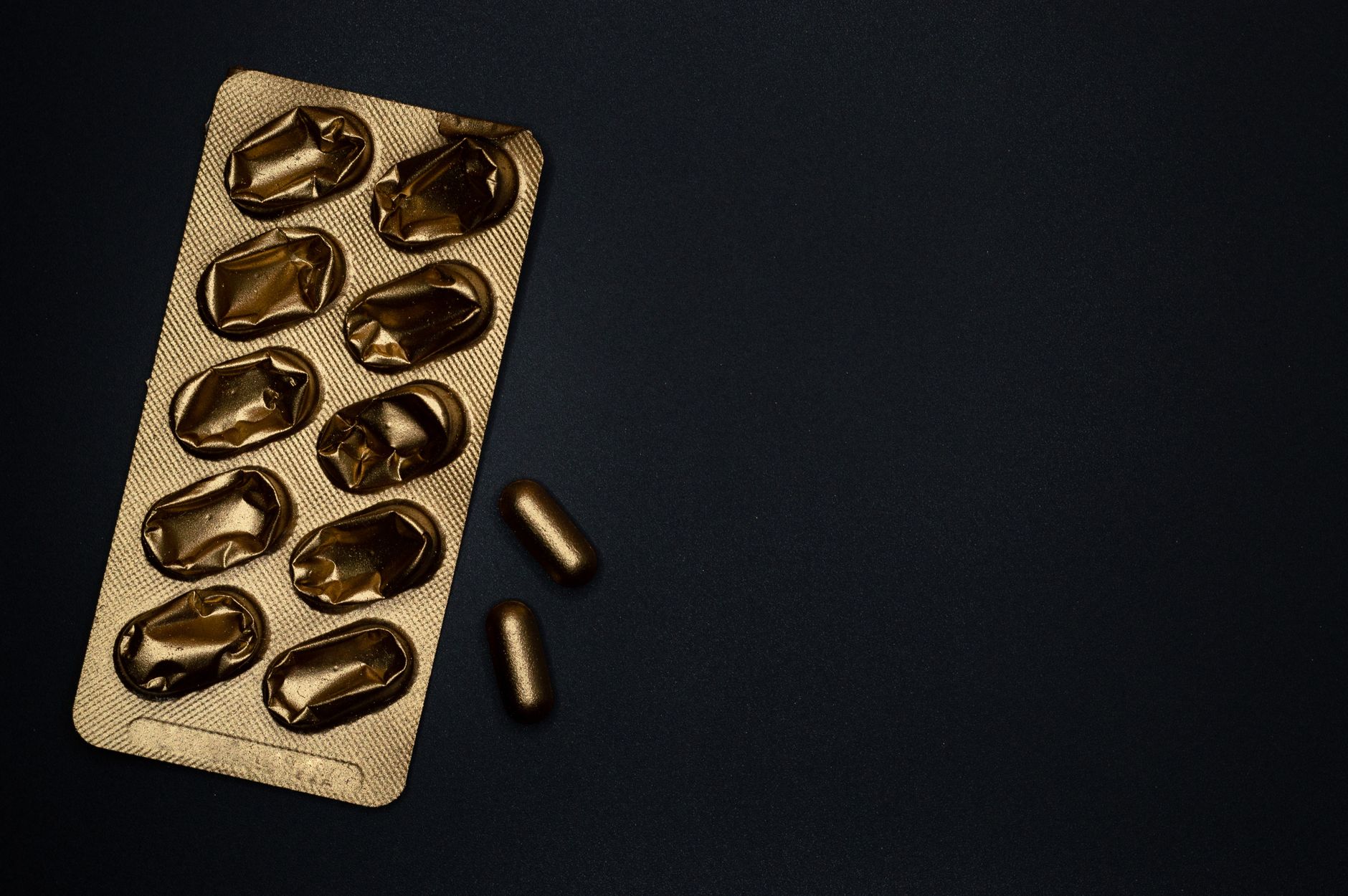 How Elderberry Compares to Other Over-the-Counter Options for Stuffy Nose