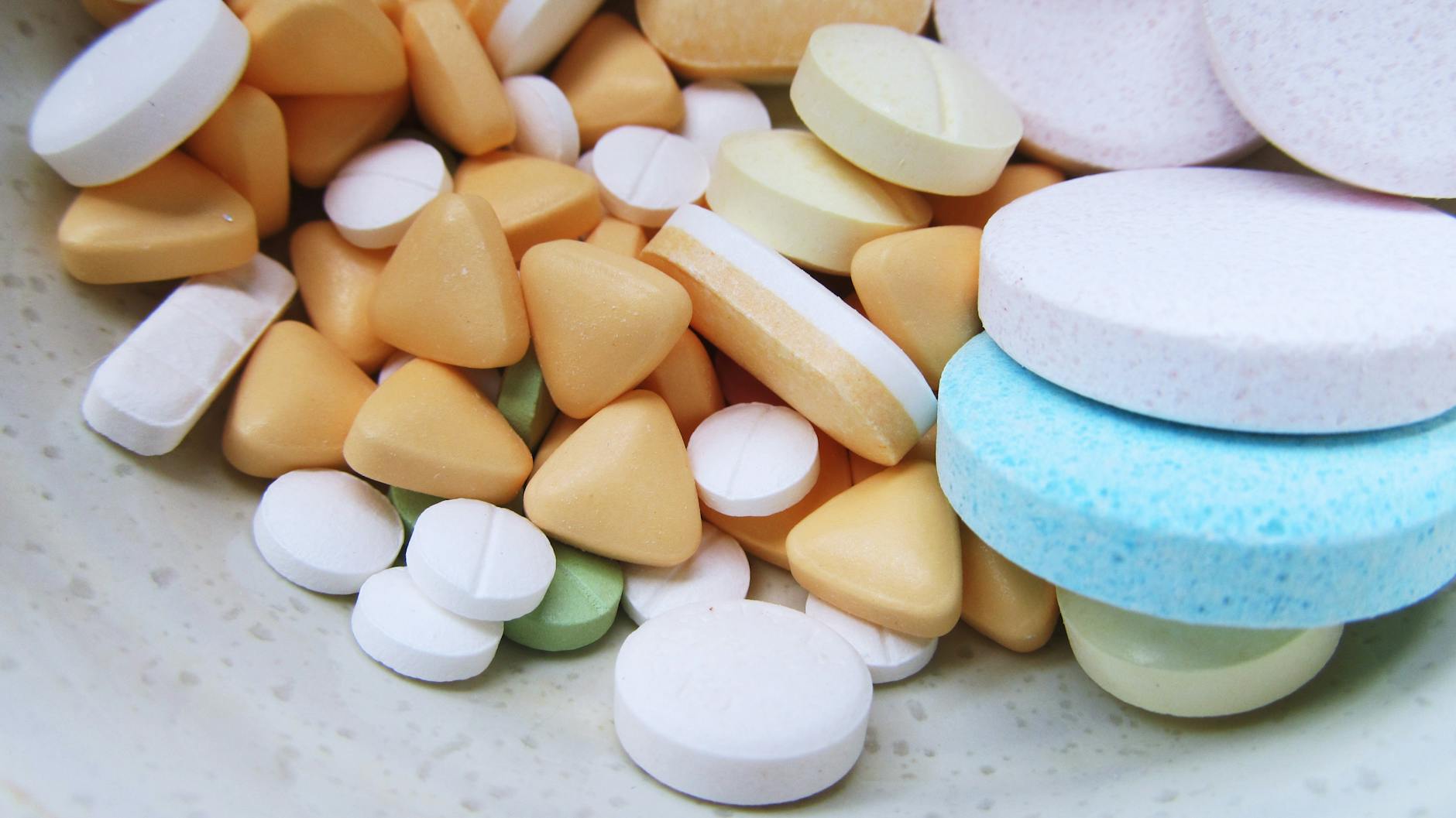 How Nasal Decongestants Work During Travel and Why Timing Matters