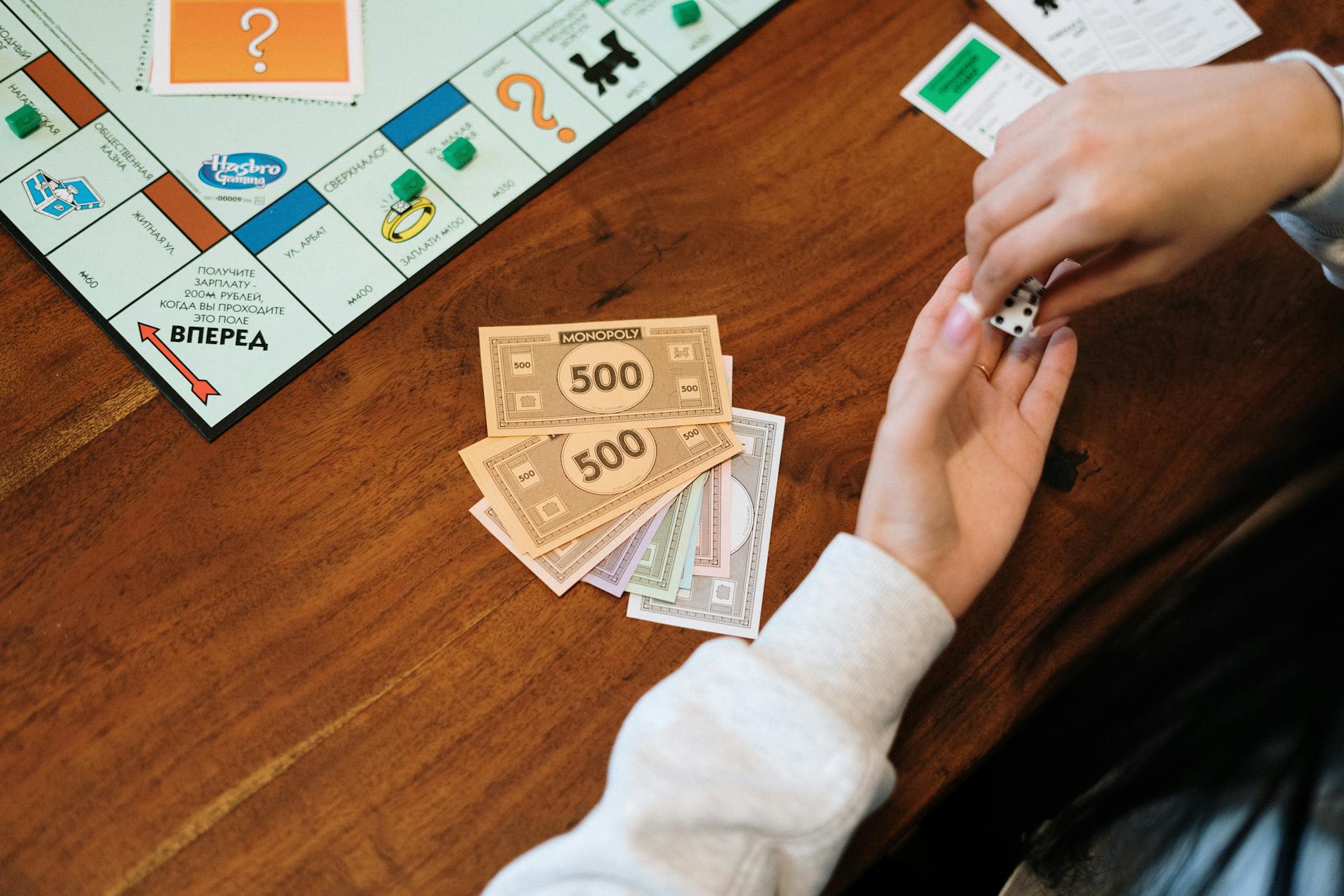 How Social and Economic Factors Shape Dementia Risk