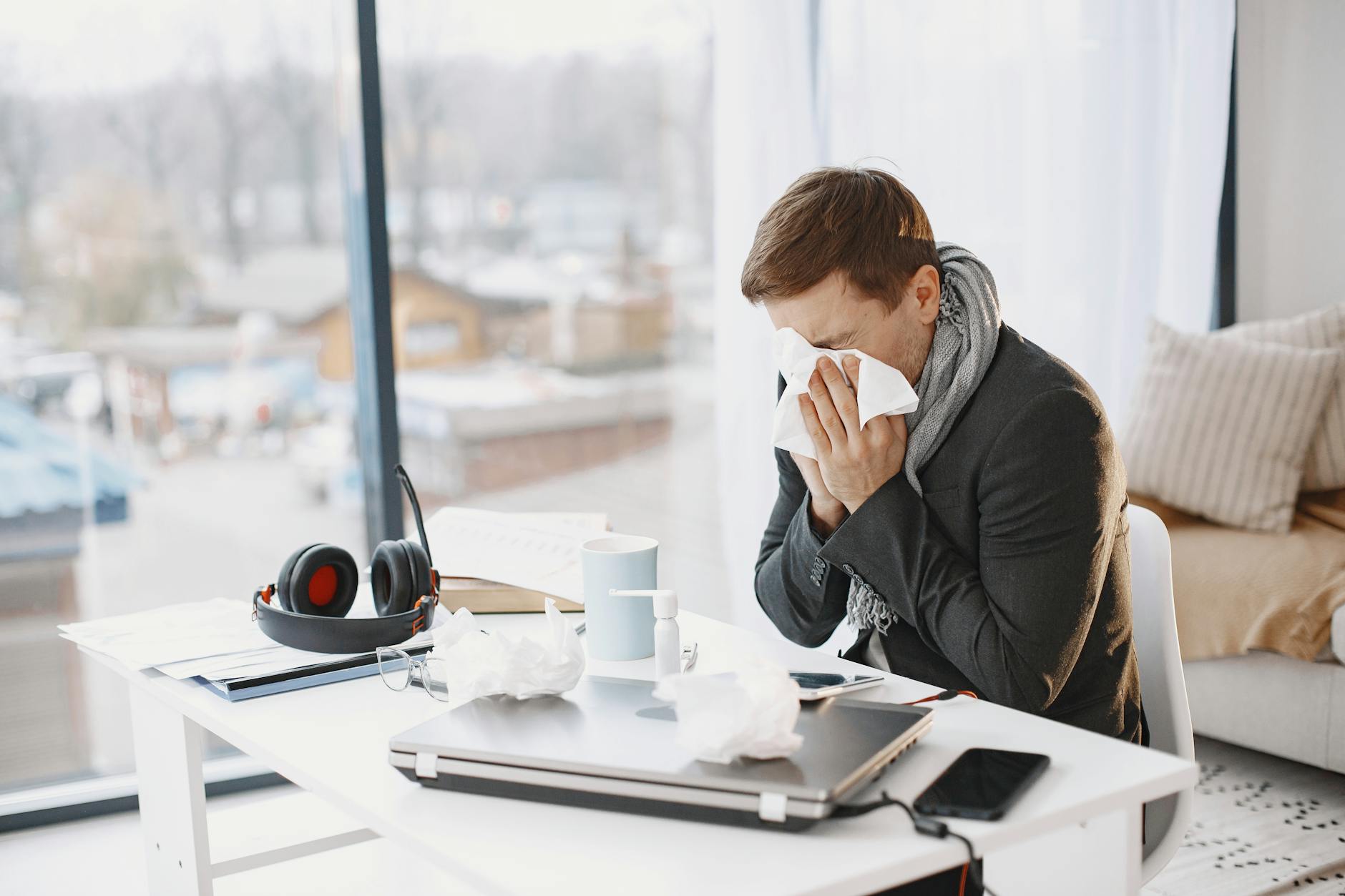 Managing Holiday Travel Allergies Without Guessing
