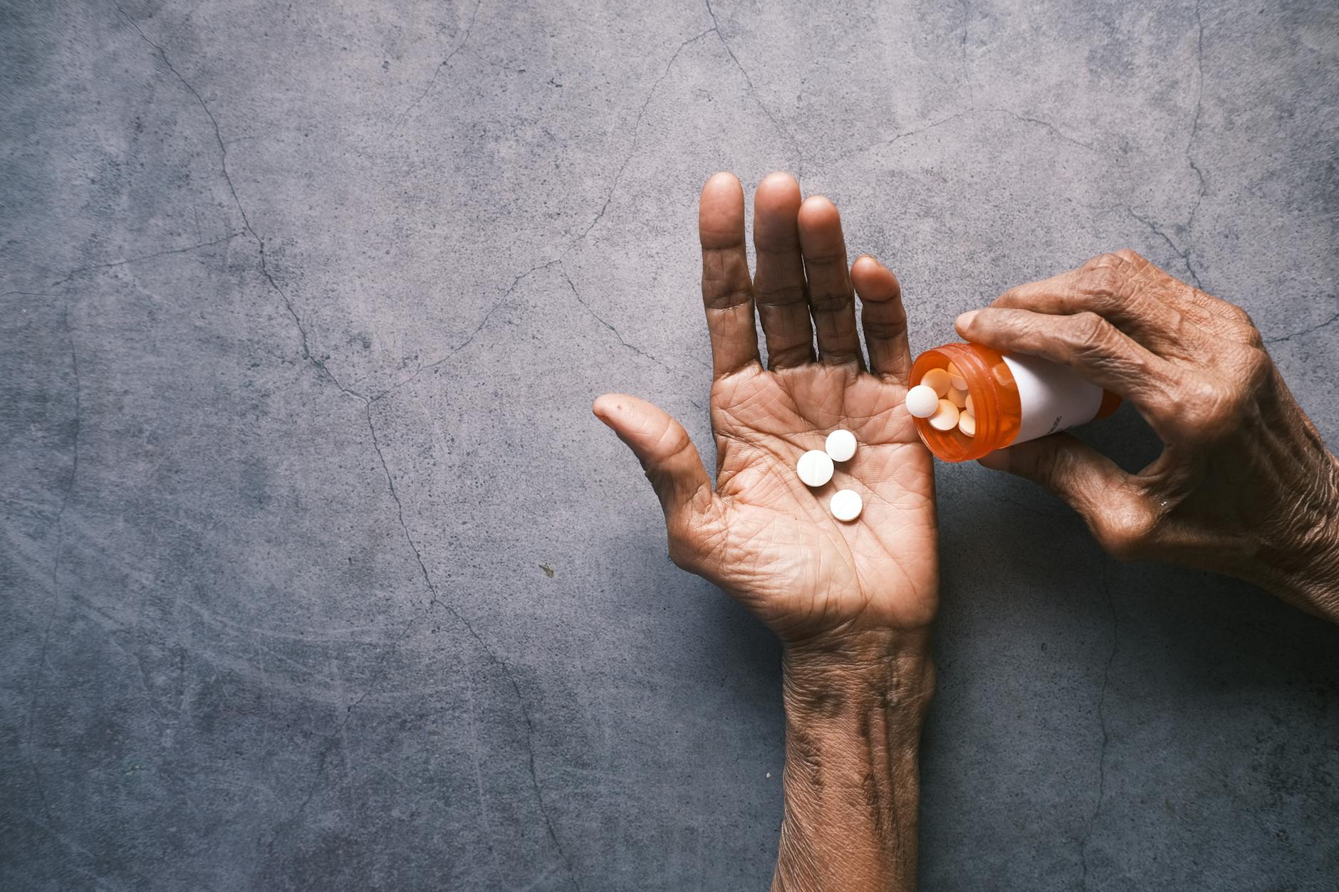 Medication, Medical Conditions, and Grief-Related Cognitive Changes