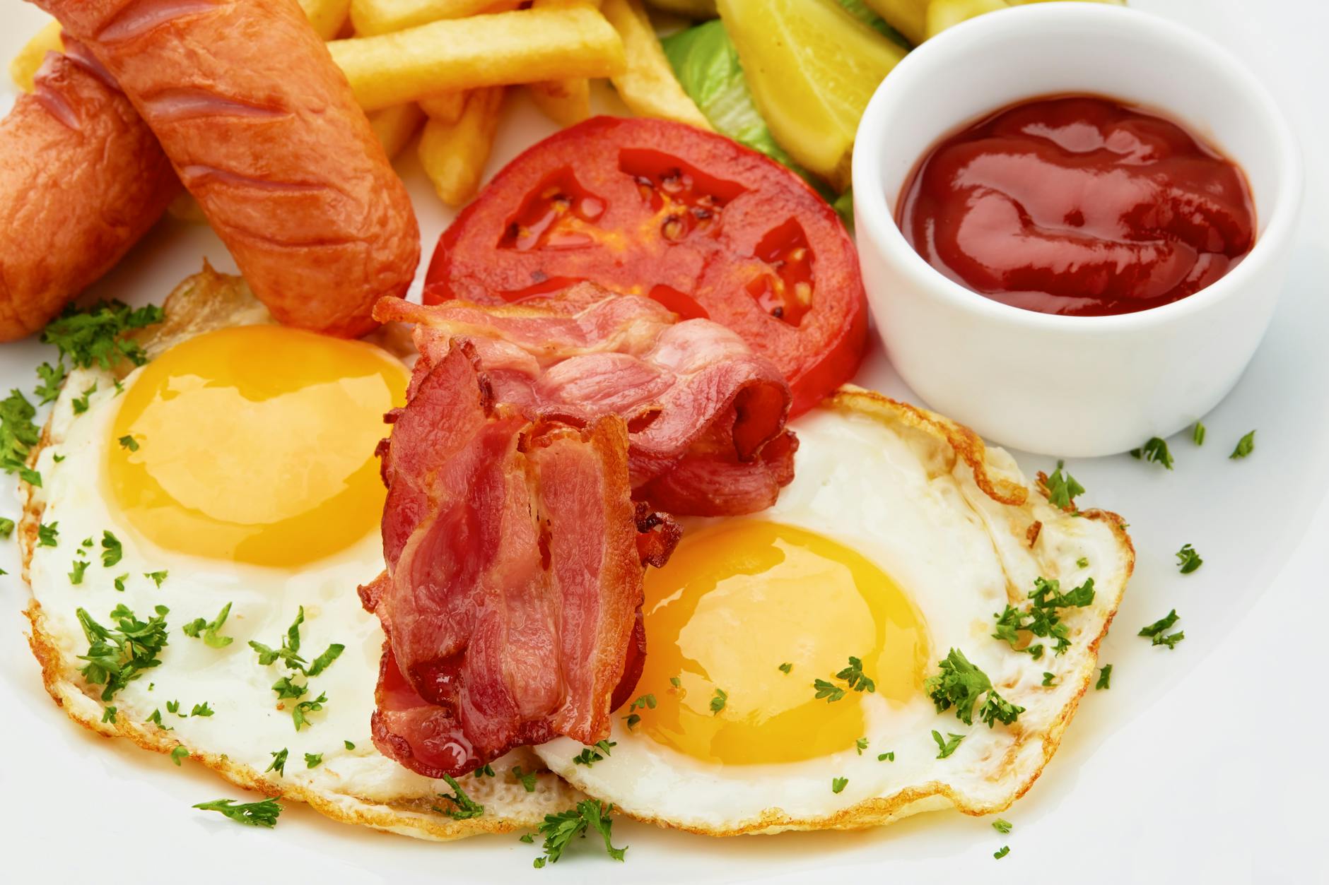 QUERCETIN-RICH FOODS VERSUS SUPPLEMENTS IN REAL LIFE