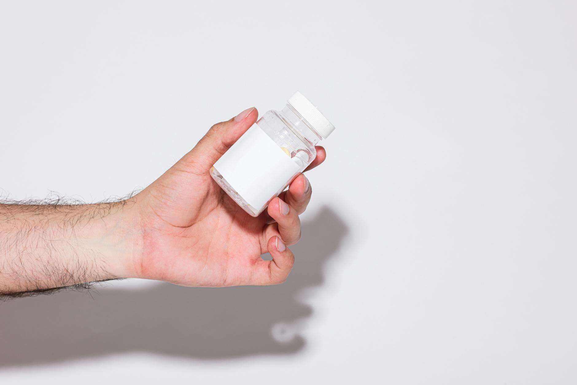 What Strepsils Contain and How They Work in the Throat