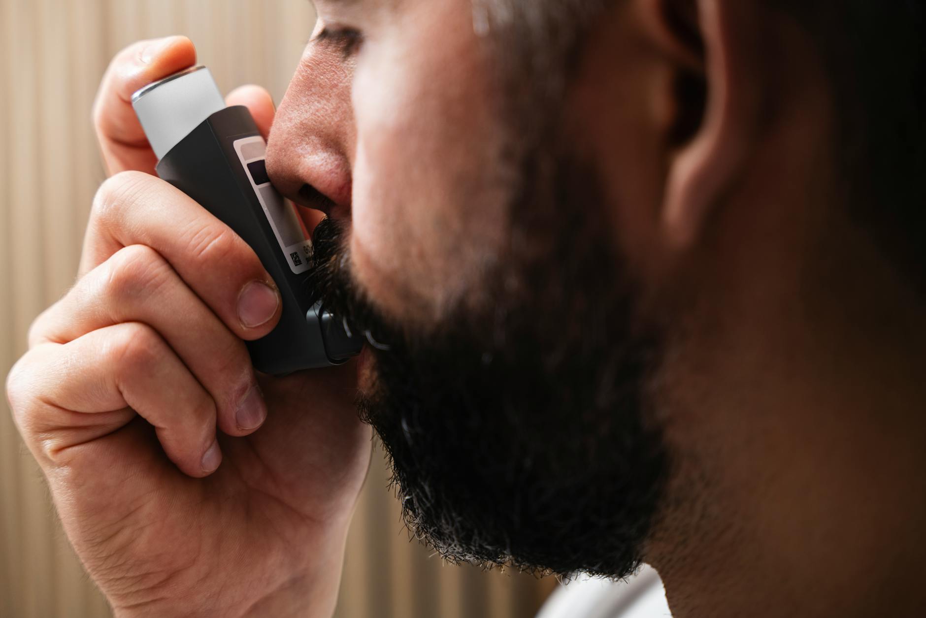 Why Respiratory Issues Intensify in Fall for Dementia Patients