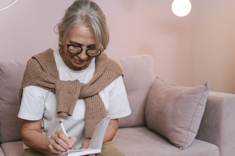 Can Reading Habits Protect Memory? - Featured image
