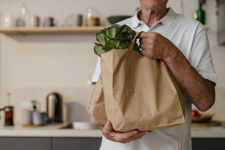 Could Leafy Greens Support Cognitive Aging? - Featured image