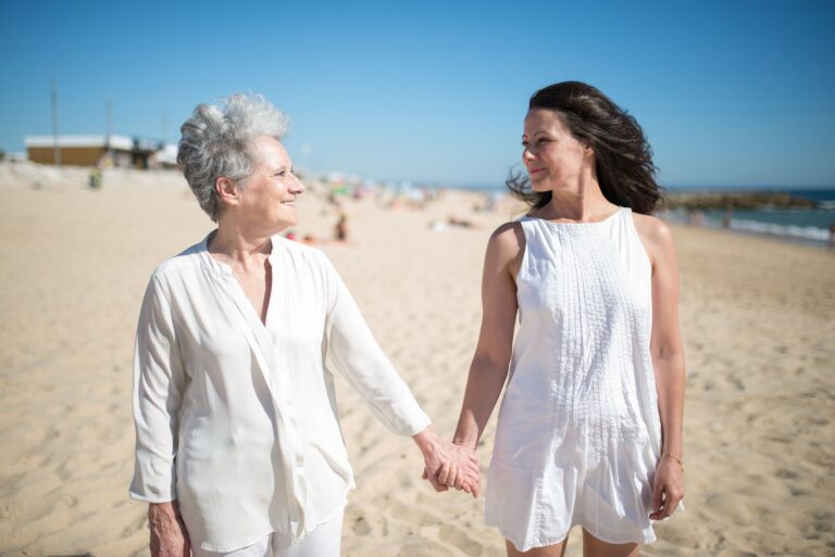 Extreme summer heat poses serious risks to Alzheimer's patients: caregiver safety guide - Featured image