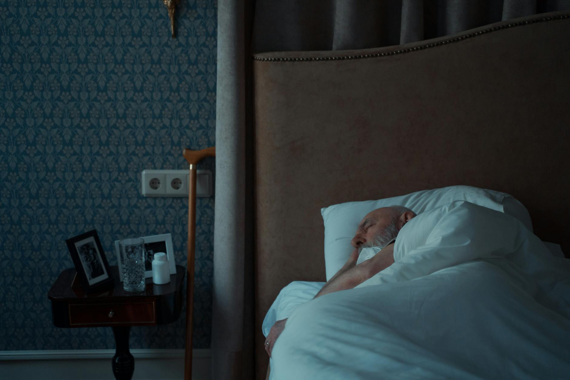 HOW SLEEP DISTURBANCES COMPOUND COGNITIVE DECLINE AND RISKY BEHAVIOR