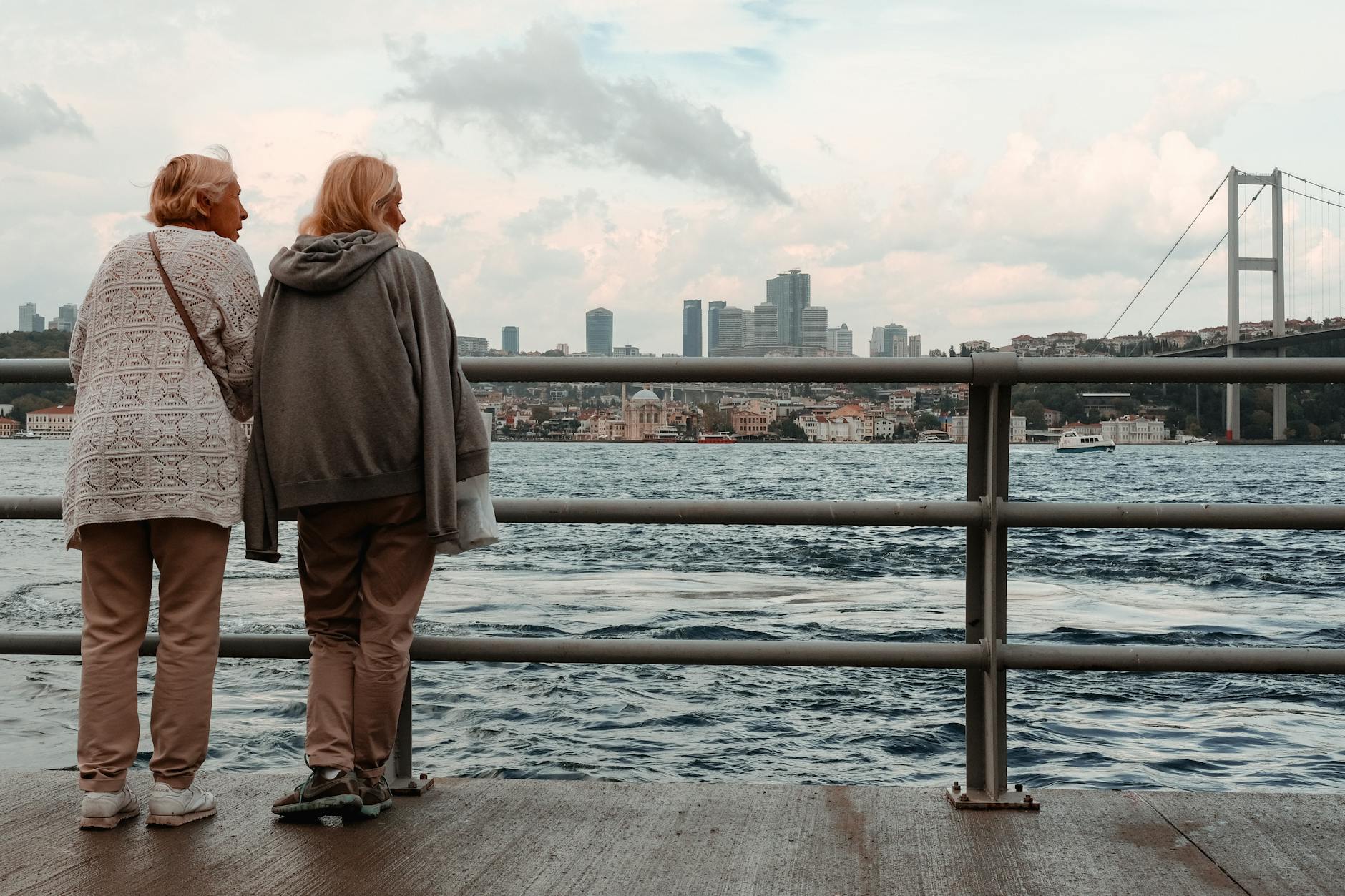 Recognizing Scams and Knowing When to Ask for Help