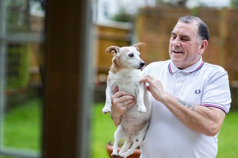 Senior Dog Cognitive Dysfunction: 5 Memory Loss Signals Every Owner Should Know - Featured image