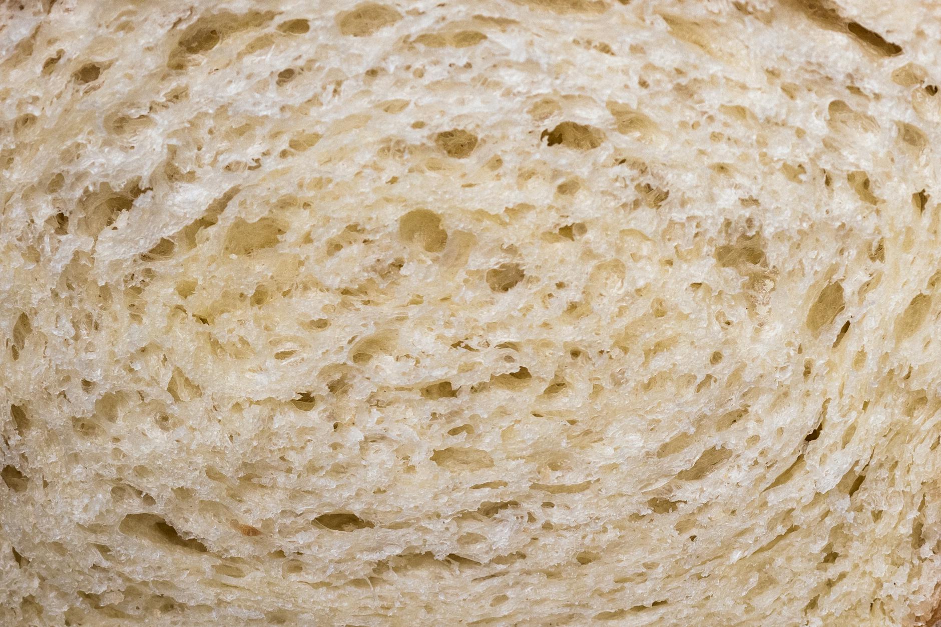 What Are the Nutritional Challenges in Dementia Care?