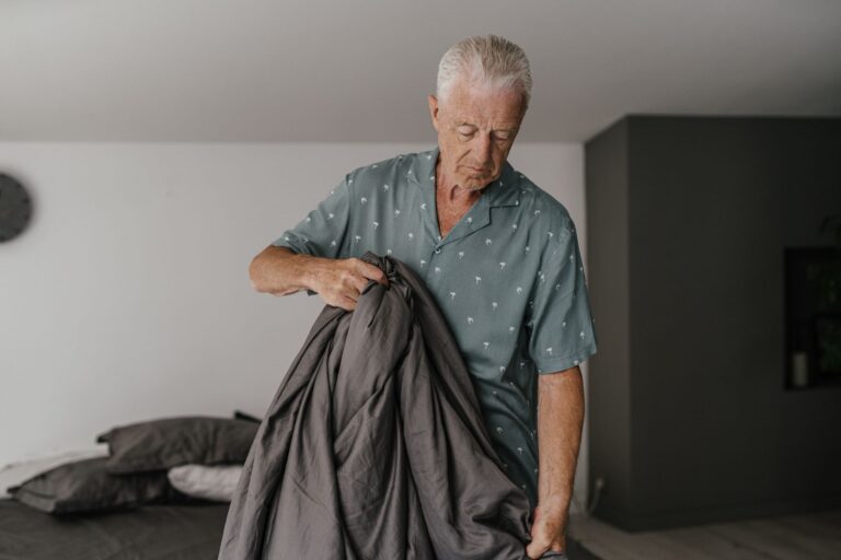 Why Evening Confusion Happens in Dementia - Featured image