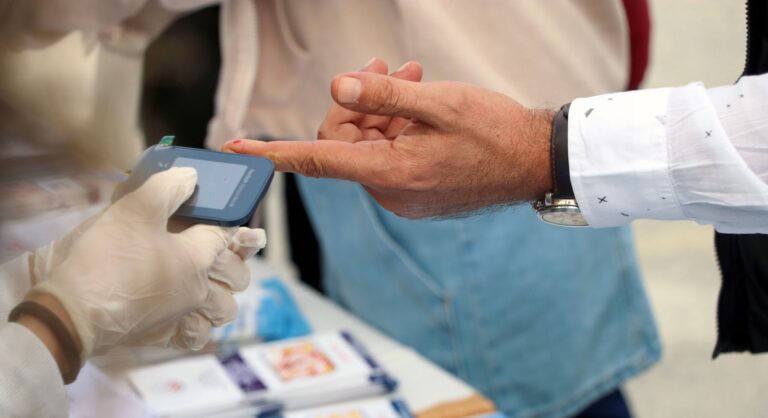 Blood Test Biomarkers Predict Dementia Progression in Parkinson's Disease Patients - Featured image