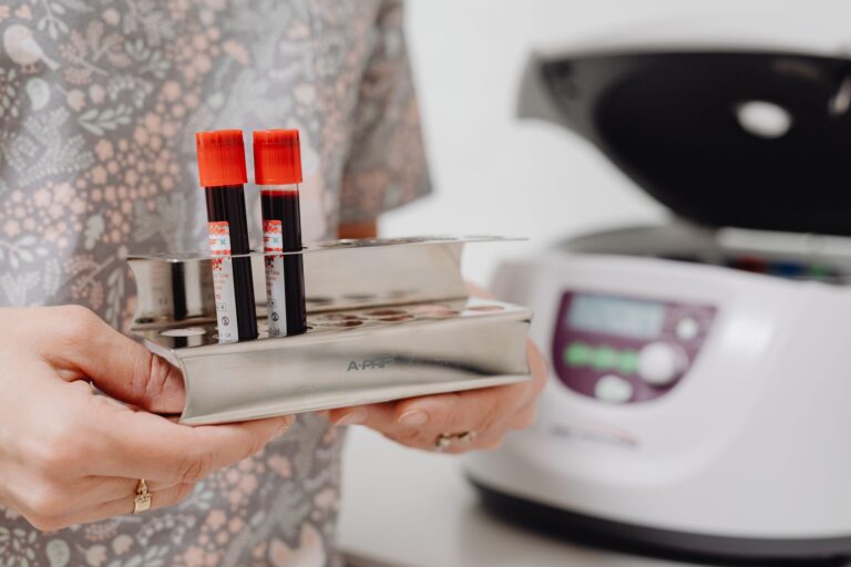 Blood Test for Alzheimer's Disease: Understanding APOE4 Gene Risk Indicators - Featured image