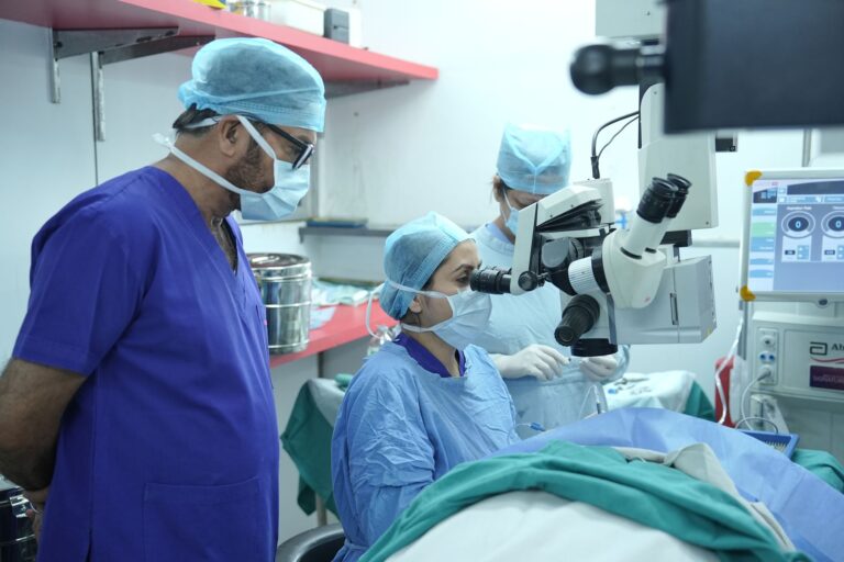 Cataract Surgery and Dementia Risk: Key Safety Facts - Featured image