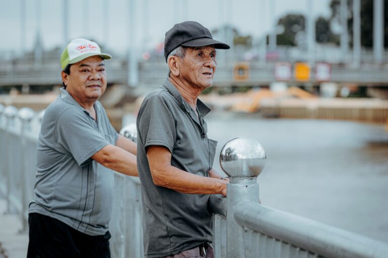GPS Watch for Dementia: Battery Life, Geofencing, and Emergency Features - Featured image