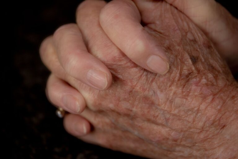 How to Separate Hope From Hype in Dementia News - Featured image