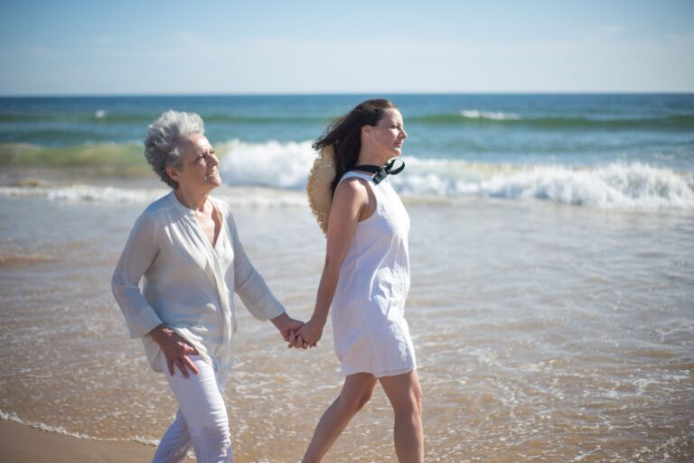 Smoggy Summer Days: How High Heat and Poor AQI Double the Strain on Aging Brains - Featured image
