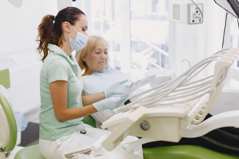 What Dentists, Audiologists, and Eye Doctors Add to Brain Health - Featured image