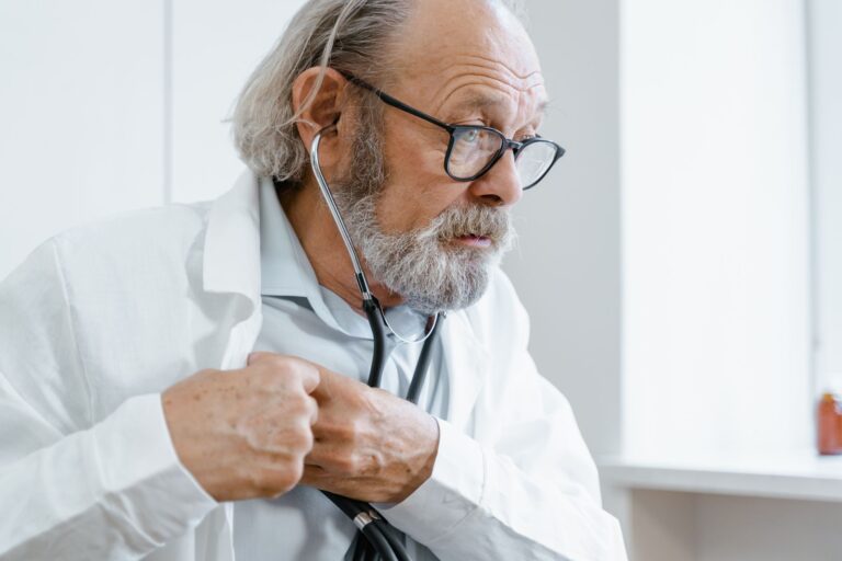 What Doctors Should Ask Dementia Caregivers - Featured image