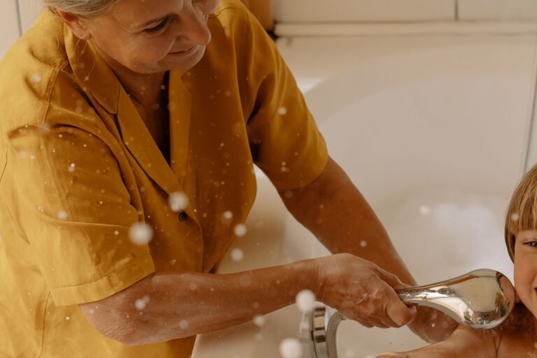 When Refusing Showers May Signal Dementia - Featured image