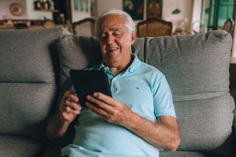 Why Too Much Screen Time Raises Brain Health Questions - Featured image