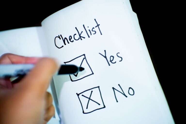 Why Yes-or-No Questions May Work Better in Dementia - Featured image