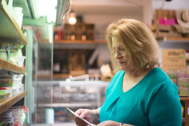 A Dairy-Free Diet and Alzheimer's Risk: Promising Evidence or Overstated Claim? - Featured image