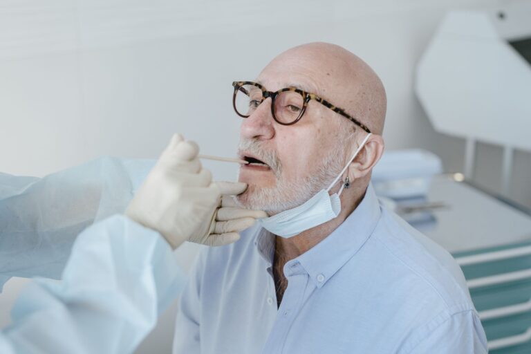 APOE4 Testing Before Alzheimer's Treatment: What the Result Means for ARIA Risk - Featured image