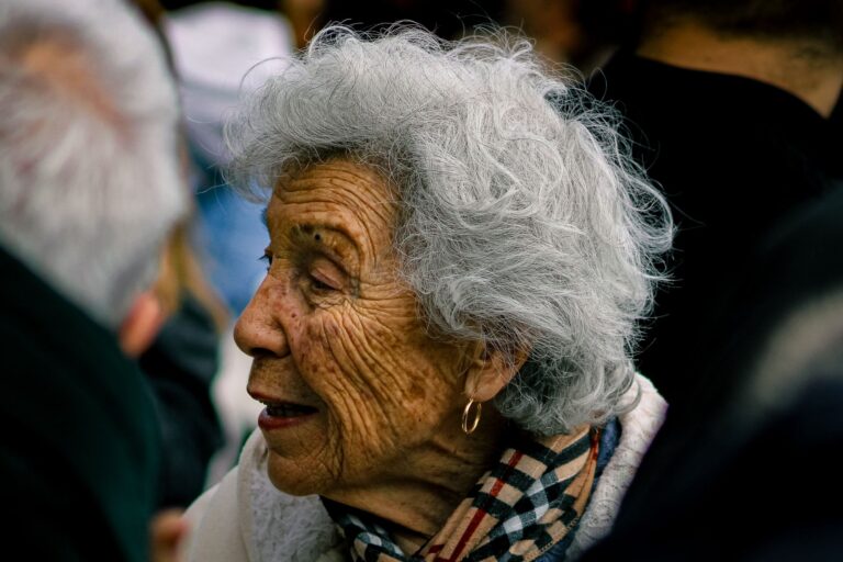Aricept Side Effects: What Dementia Caregivers Should Watch For - Featured image