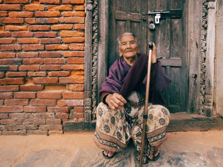 Best Door Alarms for Dementia Care: Features for Safety Without Creating Fear - Featured image