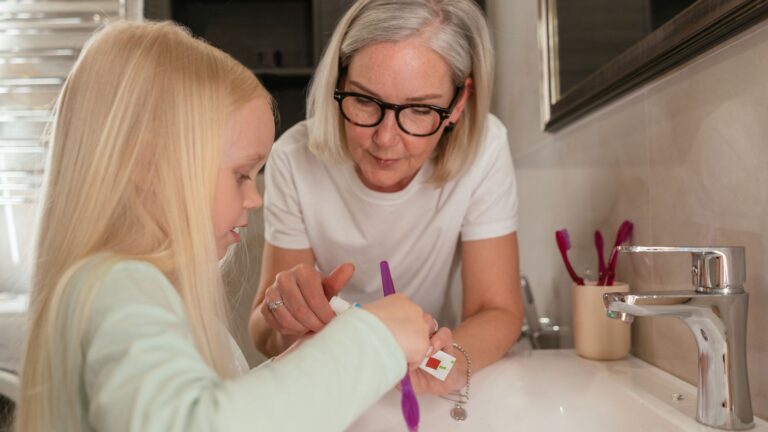 Brushing a Parent's Hair: Finding Hope During Alzheimer's Progression - Featured image
