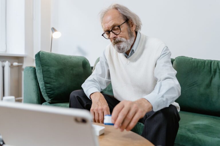 Cholesterol drug demonstrates Alzheimer's potential in clinical trials - Featured image