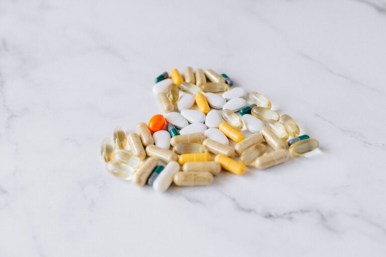 Do Vitamins Prevent Dementia? What the 2026 WHO Guidelines Recommend - Featured image
