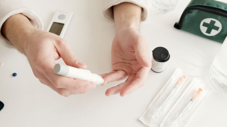 Does Diabetes Increase the Risk of Alzheimer's Disease? - Featured image