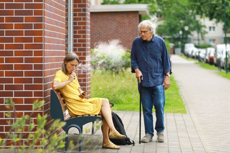 Does Smoking Increase the Risk of Alzheimer's Disease? - Featured image