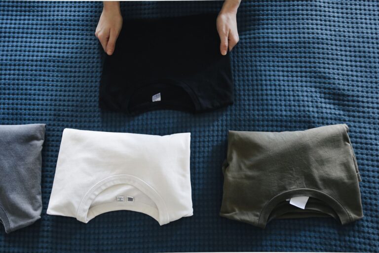 Folding Laundry Side by Side: What It Can Mean to a Dementia Caregiver - Featured image