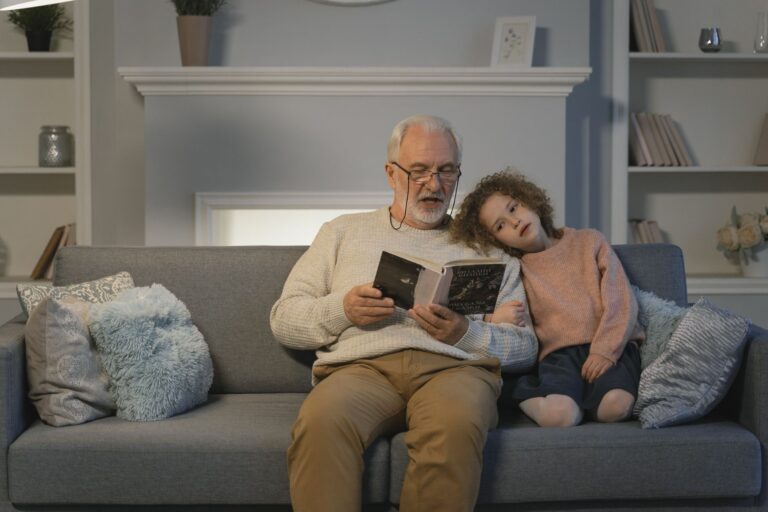 Granddaughter Shares the Final Voicemail From Her Grandmother Before Alzheimer's Changed Her Communication - Featured image