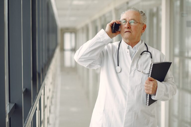 How Doctors Diagnose Vascular Dementia: Tests and Specialist Referrals - Featured image