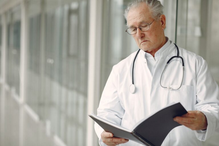 How Doctors Diagnose Young-Onset Dementia: Tests and Specialist Referrals - Featured image