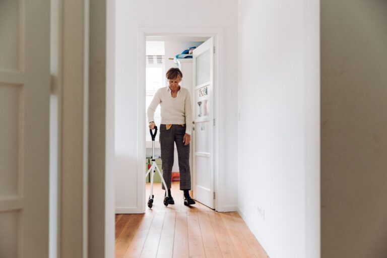 How to Find Quality Dementia Respite Care Near You - Featured image