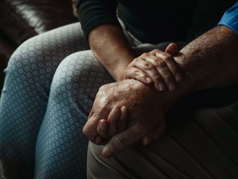 Lewy Body Dementia: Symptoms, Causes, Diagnosis, and Treatment Options - Featured image