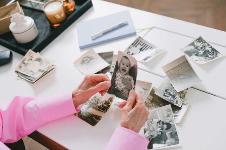 Photo Sorting in Memory Care: Group and One-on-One Variations - Featured image